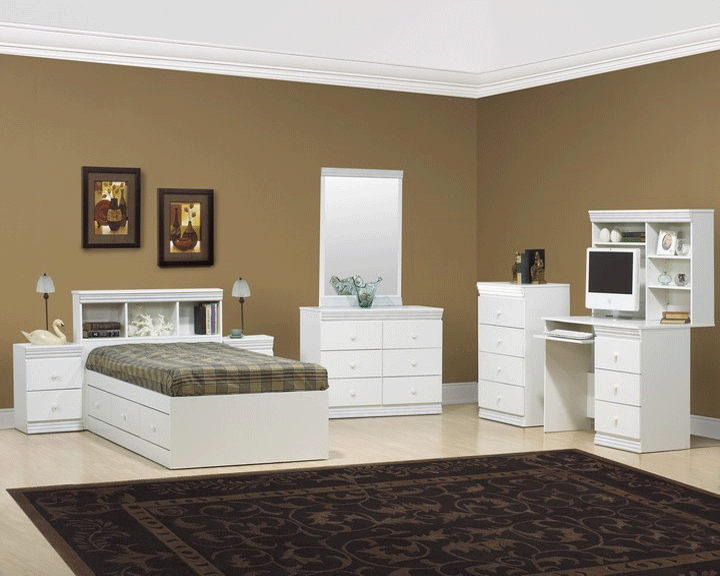 Boys bedroom set with desk outlet