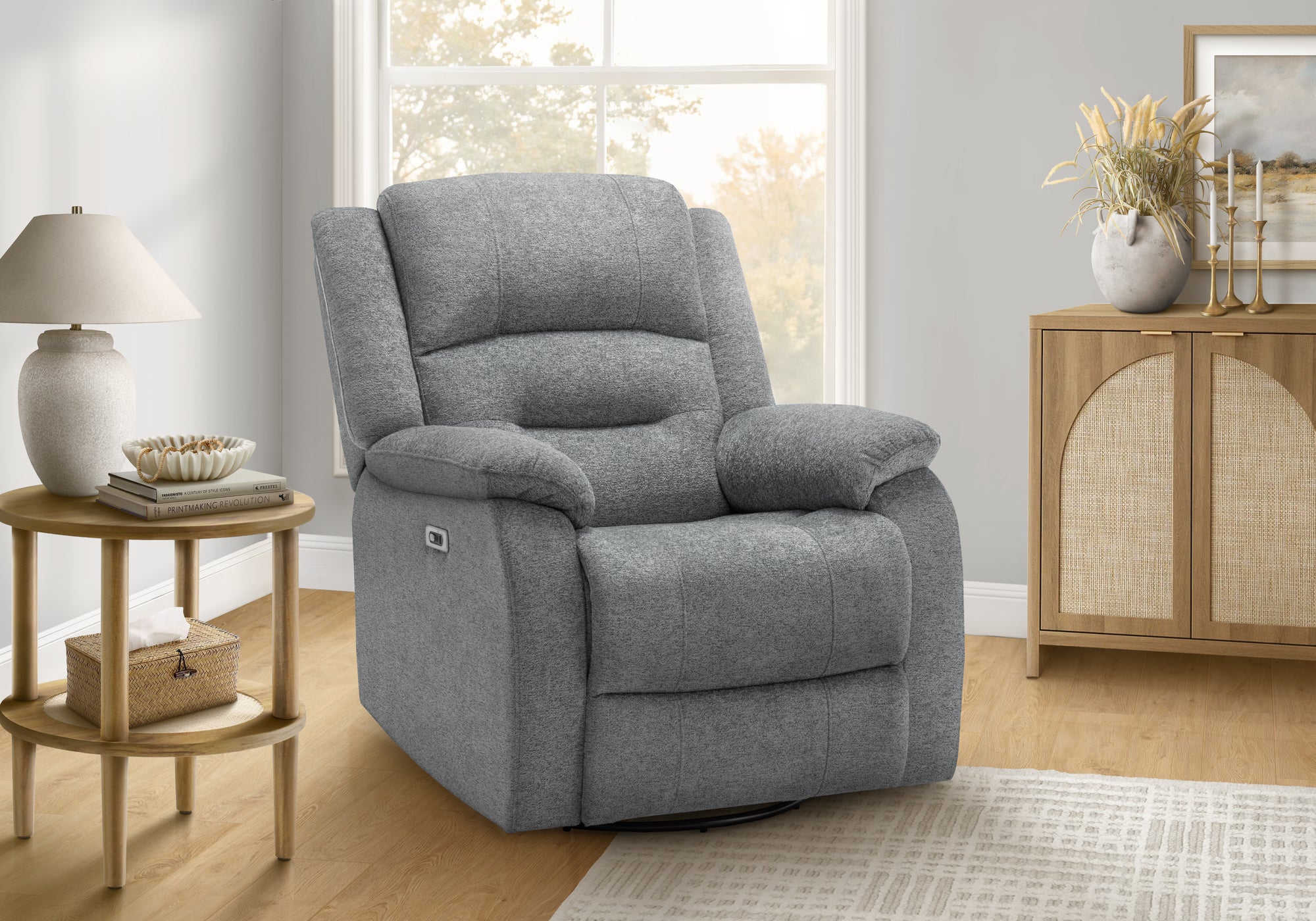 MN-L878P21418    Reclining Chair, Usb Ports Included, Large, Upholstered, Transitional