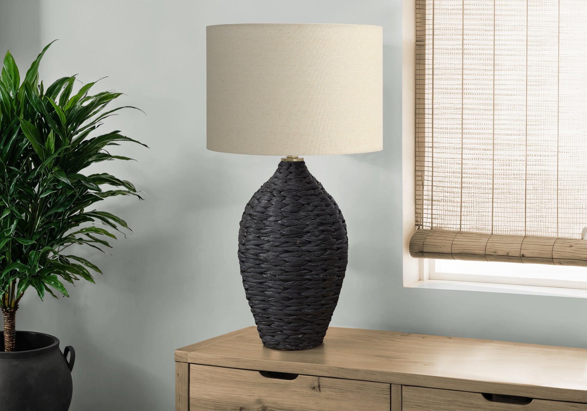 MN-Z529918    Lighting, 30"H, Black Rattan, Beige Shade, Transitional